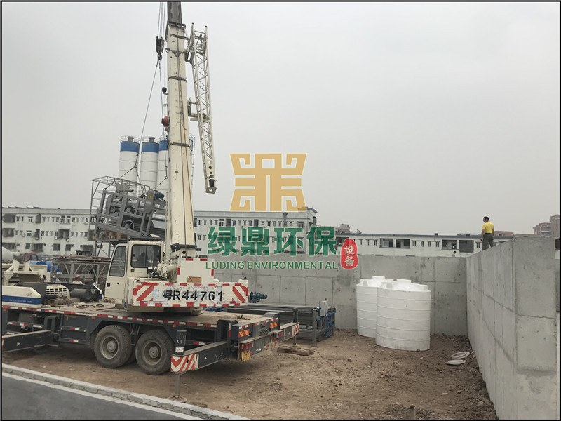 帶式壓濾機(jī)發(fā)往鉆井廢棄泥漿混凝處理工程 2