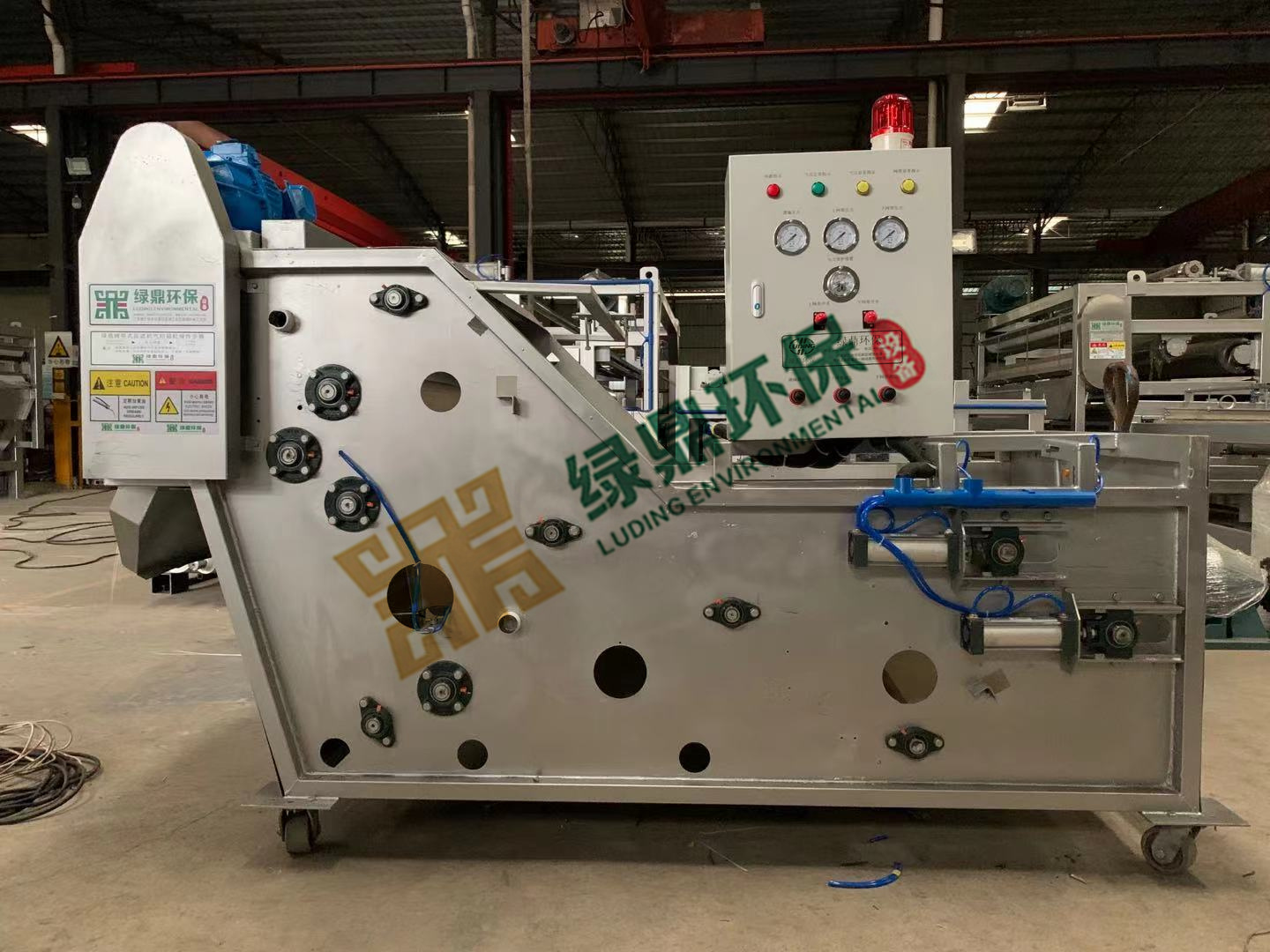 標準緊湊款帶式壓濾機工廠污泥處理設備